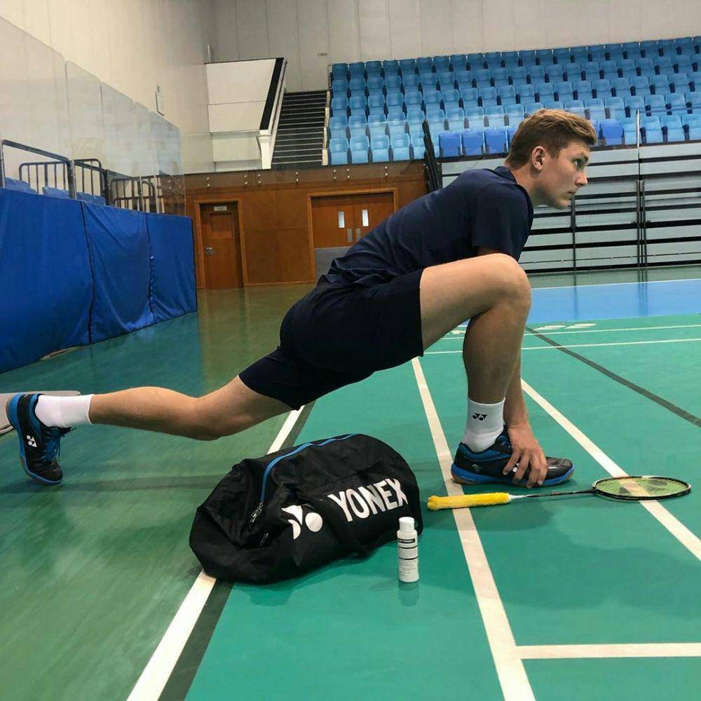 instagram.com/viktoraxelsen