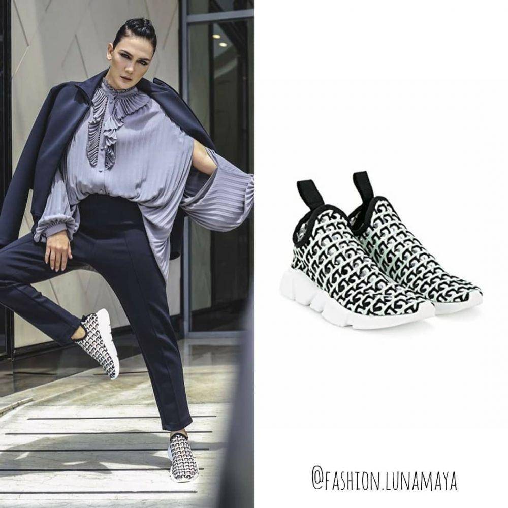 instagram.com/fashion.lunamaya