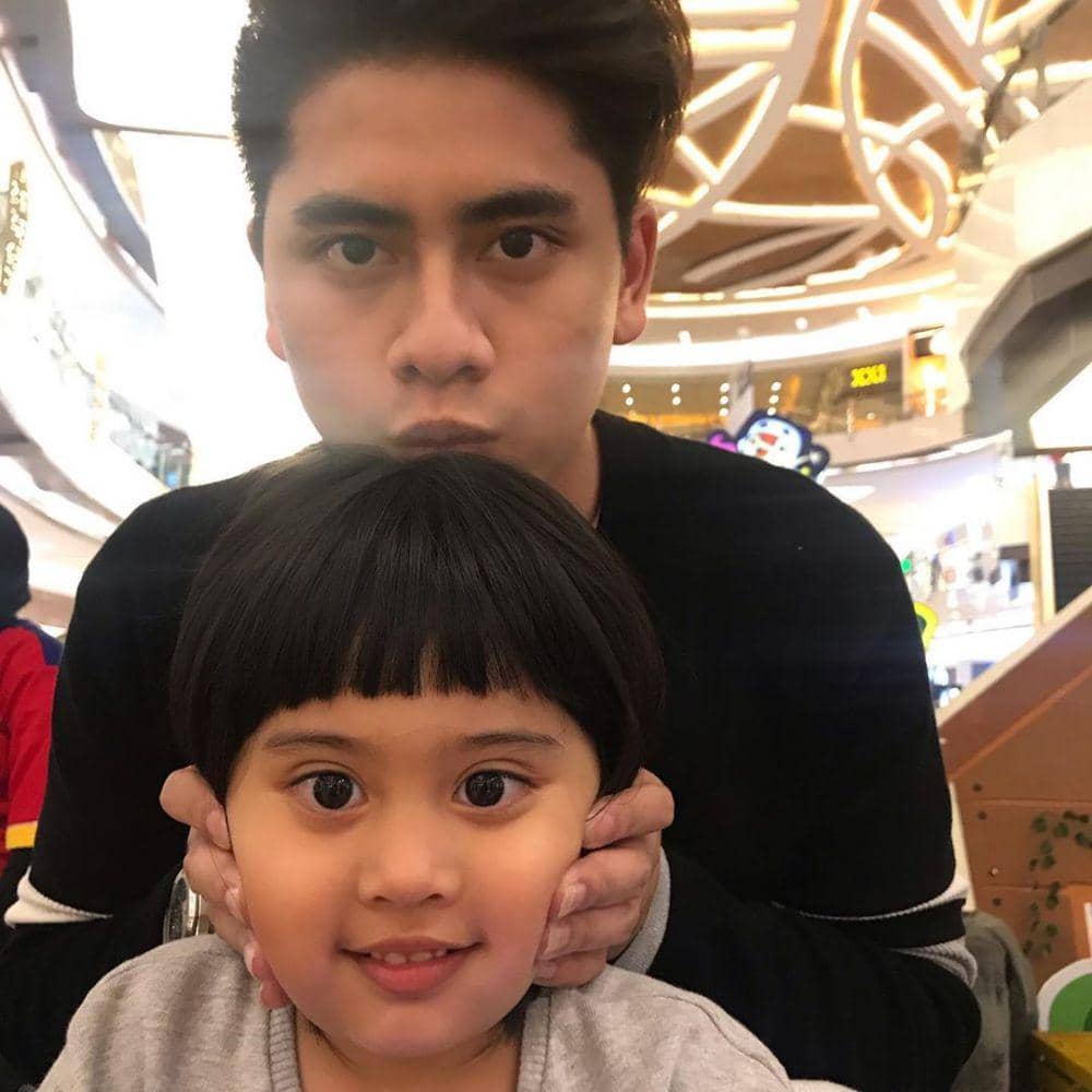 instagram.com/vaniaathabina24