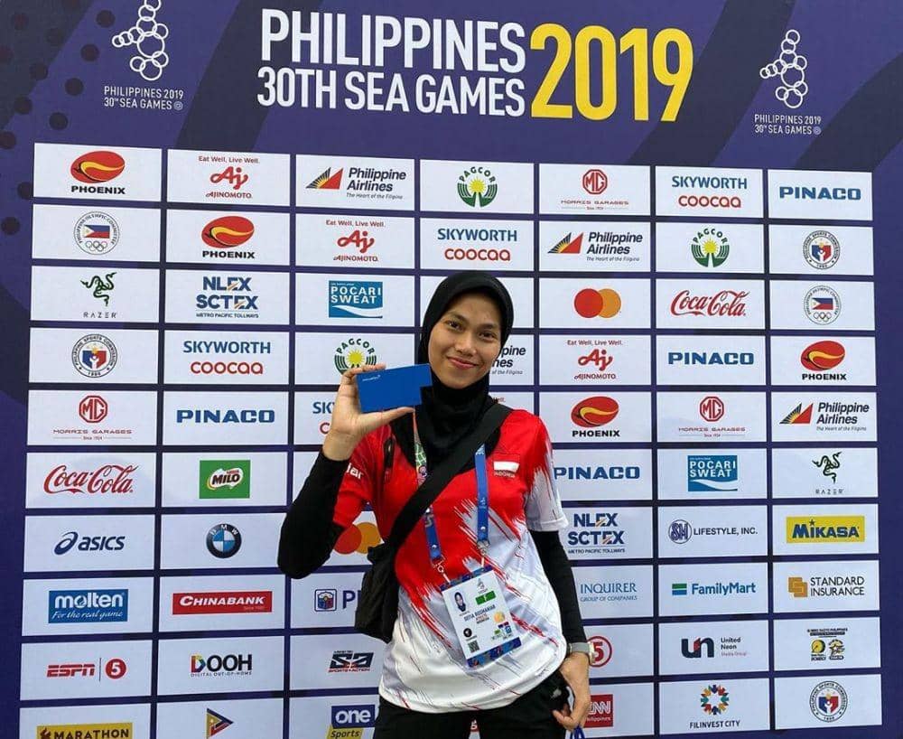 instagram.com/defiarosmaniar