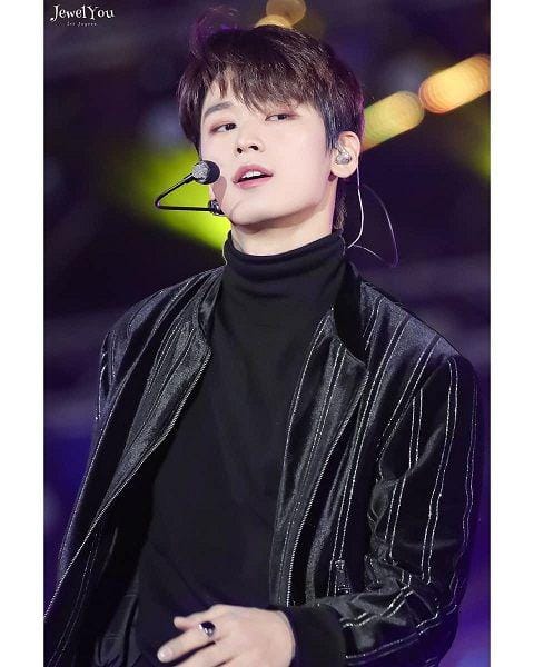 twitter.com/JewelYou