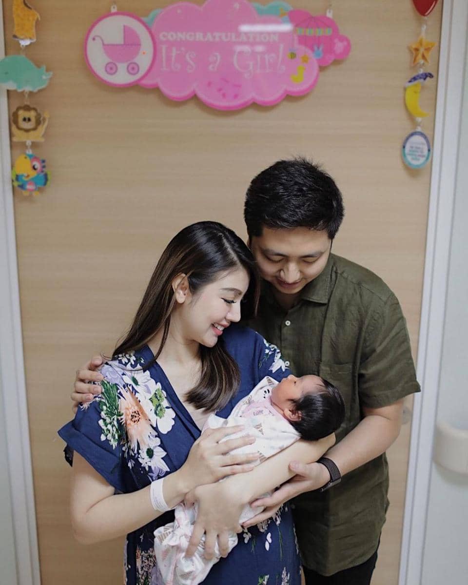 Instagram.com/@ariskaputripertiwii