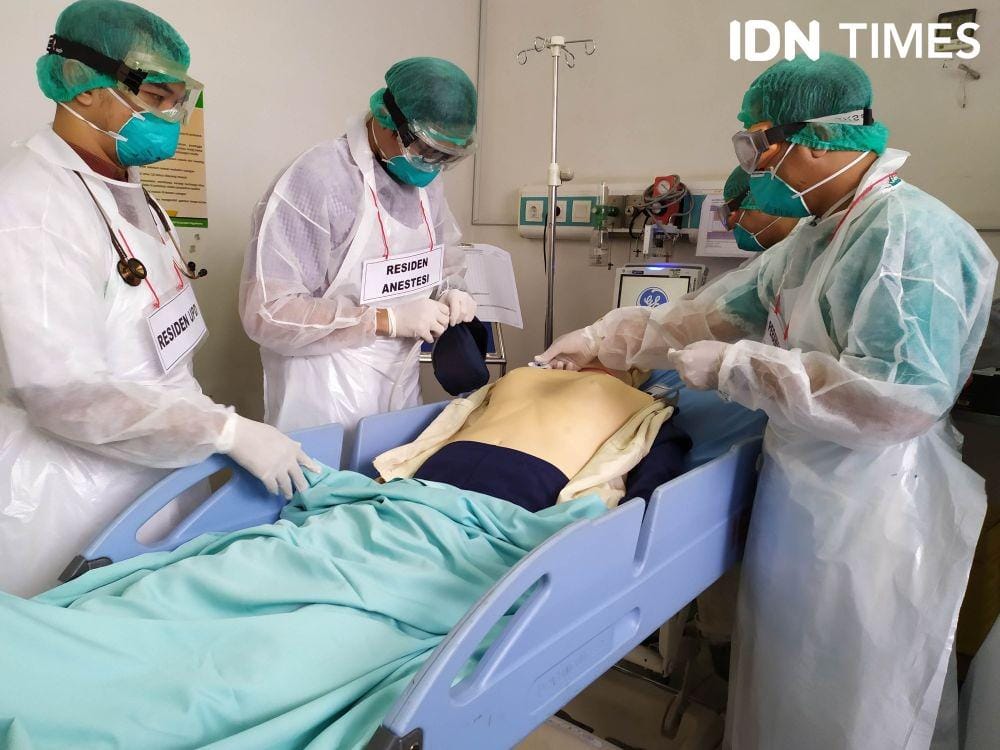 Simulasi penyakit menular yang dilakukan oleh RSUP dr. Sardjito. IDN Times/Siti Umaiyah