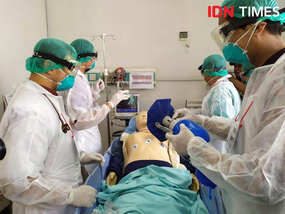 Simulasi penyakit menular yang dilakukan oleh RSUP dr. Sardjito. IDN Times/Siti Umaiyah