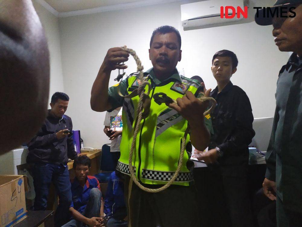 Babinsa Silebranti Serka Afrizal (IDN Times/Feny Maulia Agustin)