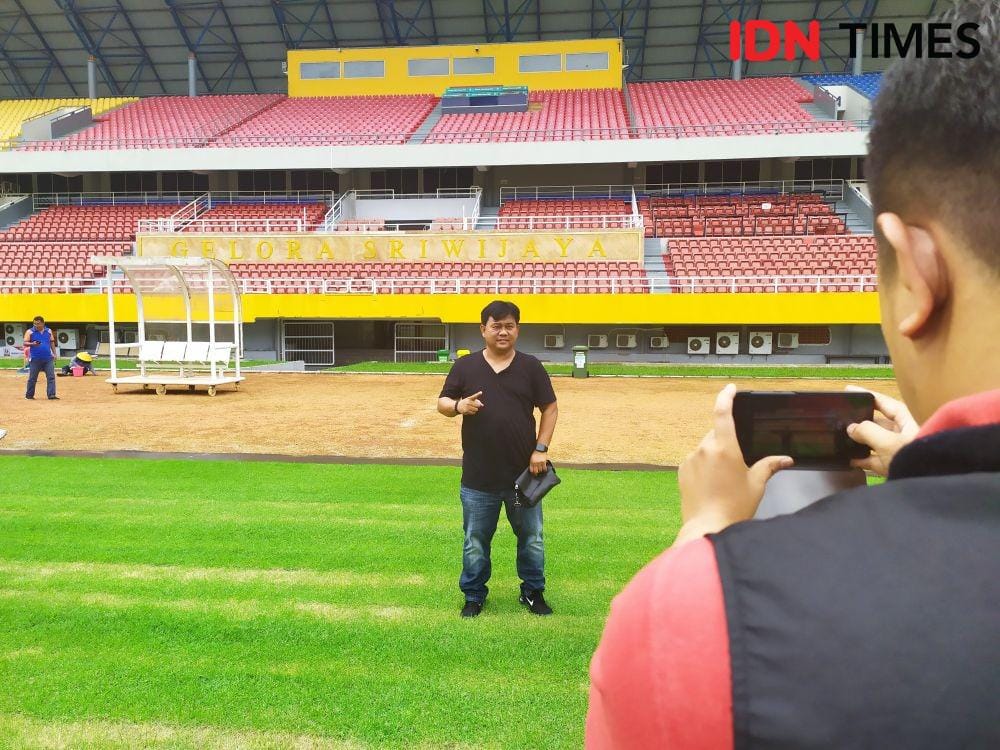 Pelatih Sriwijaya FC Budiarjo Thalib (IDN Times/Feny Maulia Agustin)