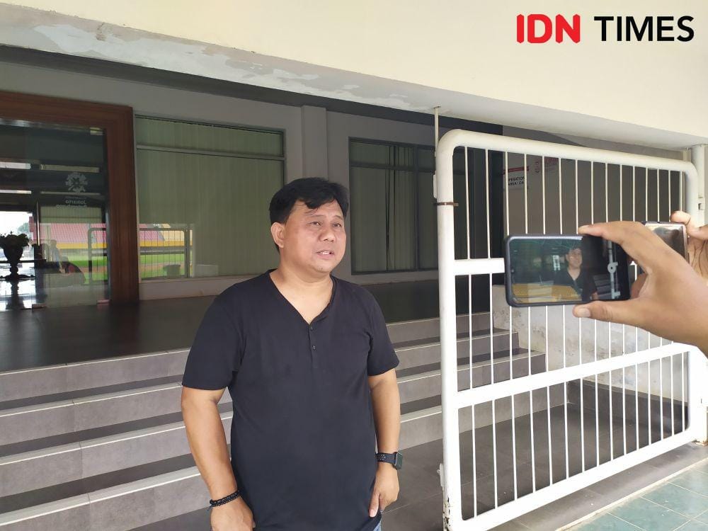 Pelatih Sriwijaya FC Budiarjo Thalib (IDN Times/Feny Maulia Agustin)