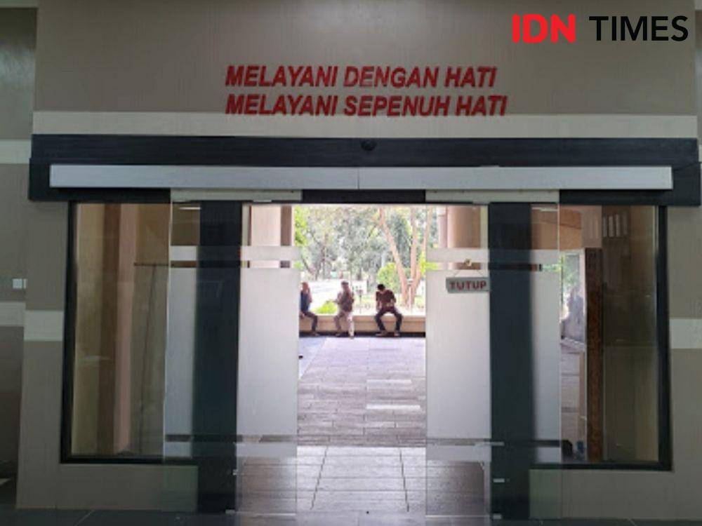 Suasana di Gedung Dinas Penanaman Modal dan Pelayanan Terpadu Satu Pintu (DPM-PTSP) Palembang (IDN Times/Feny Maulia Agustin)