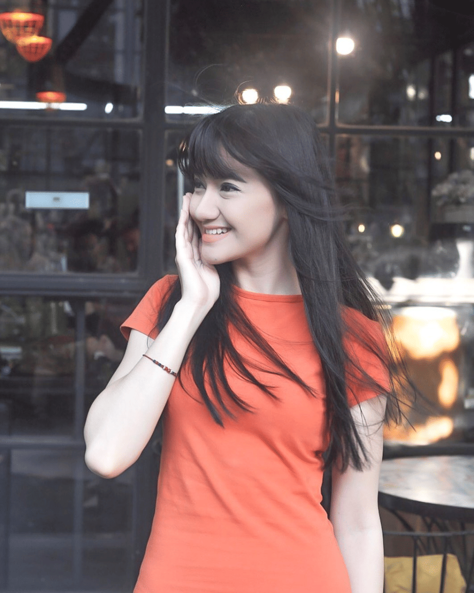 Instagram.com/marcella_simon