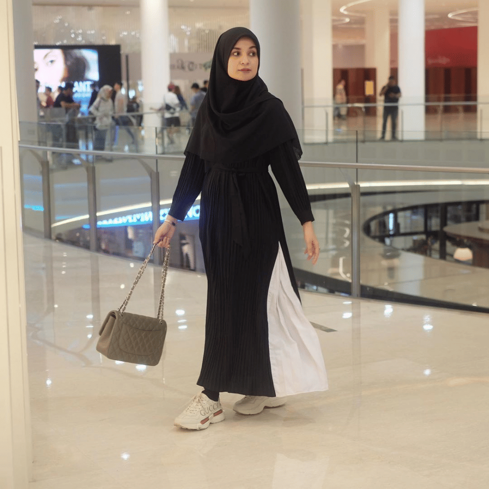 Instagram.com/shireensungkar