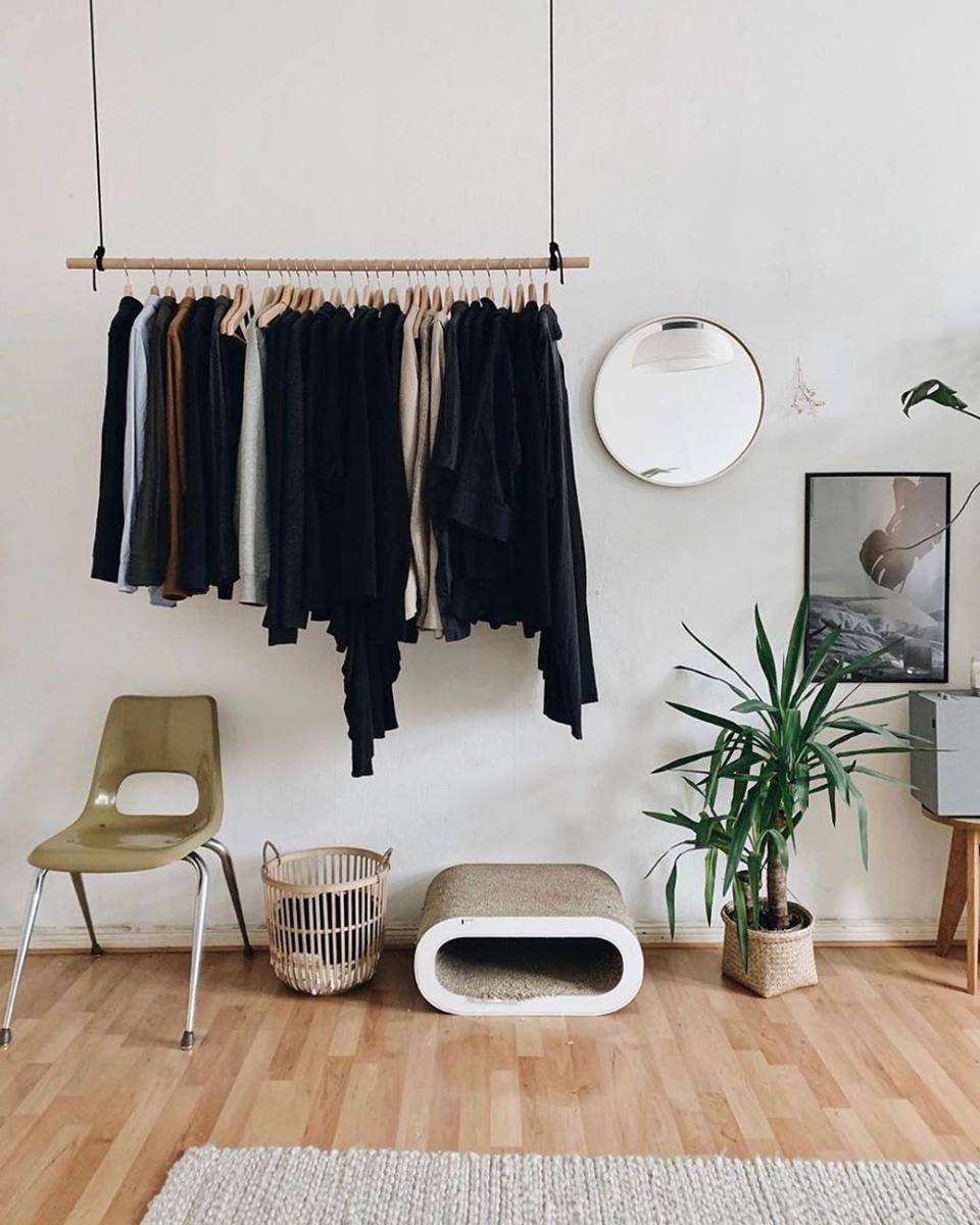 instagram.com/theminimalistwardrobe