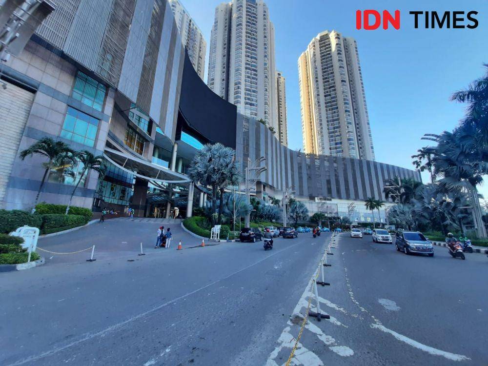 Mal Taman Anggrek belum beroperasi hingga Rabu (15/1). (IDN Times/Gregorius Aryodamar P)