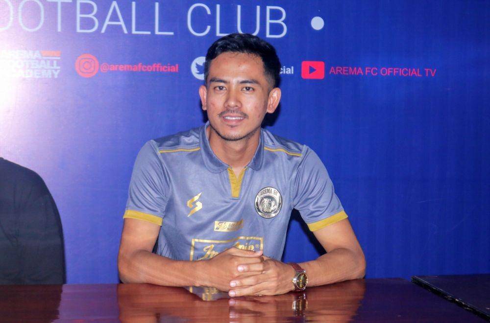 Taufik Hidayat resmi diperkenalkan sebagai rekrutan terbaru Arema FC. IDN Times/ Alfi Ramadana