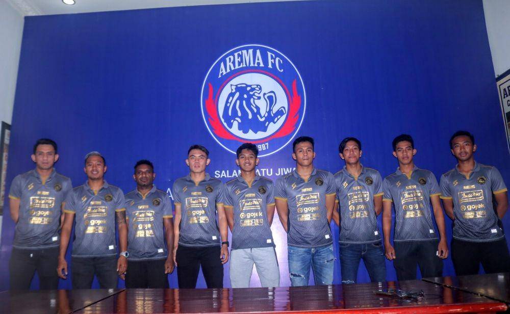 Arema FC memperkenalkan delapan pemain lokal baru. IDN Times/ Alfi Ramadana