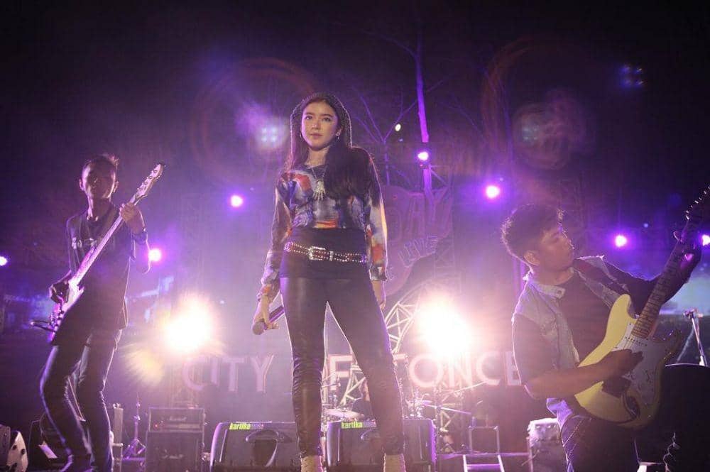 Instagram.com/tiaraanugrahh