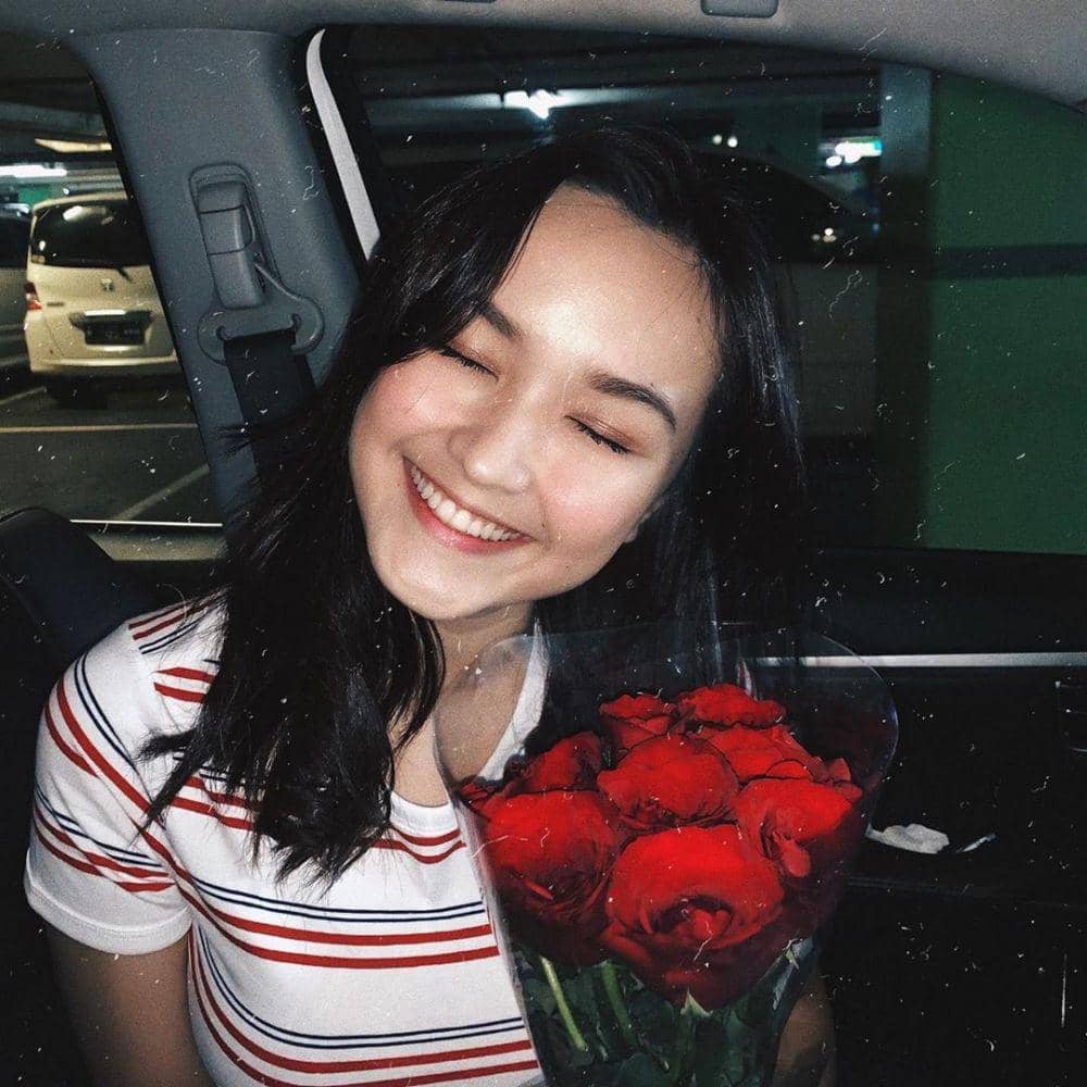 instagram.com/thaniasharland