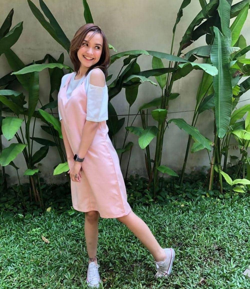 instagram.com/thaniasharland