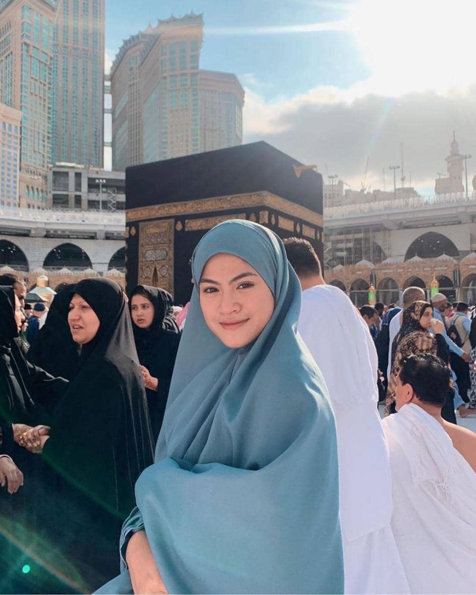 instagram.com/hanahaho