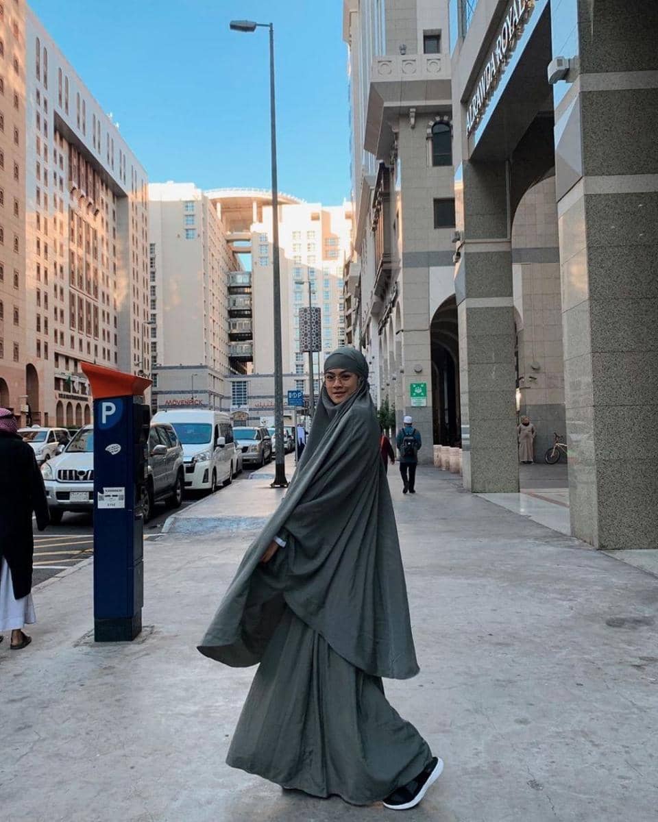 instagram.com/hanahaho