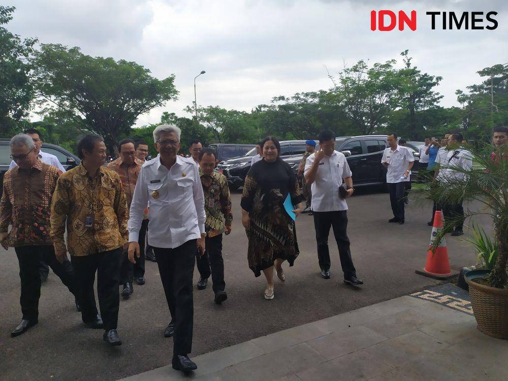 Wakil Gubernur Sumatera Selatan Mawardi Yahya dan Direktur Utama PT JSC Meina Paloh (IDN Times/Feny Maulia Agustin)
