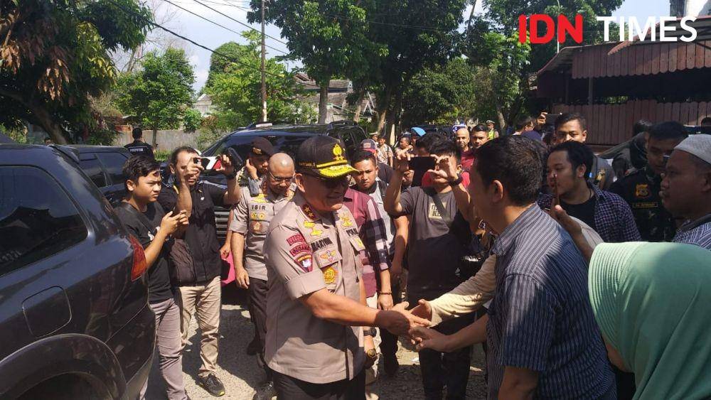 Kapolda Sumut Irjen Pol Martuani Sormin tiba di rumah hakim PN Medan, Jamaluddin saat rekonstruksi digelar (IDN Times/Fadli Syahputra)
