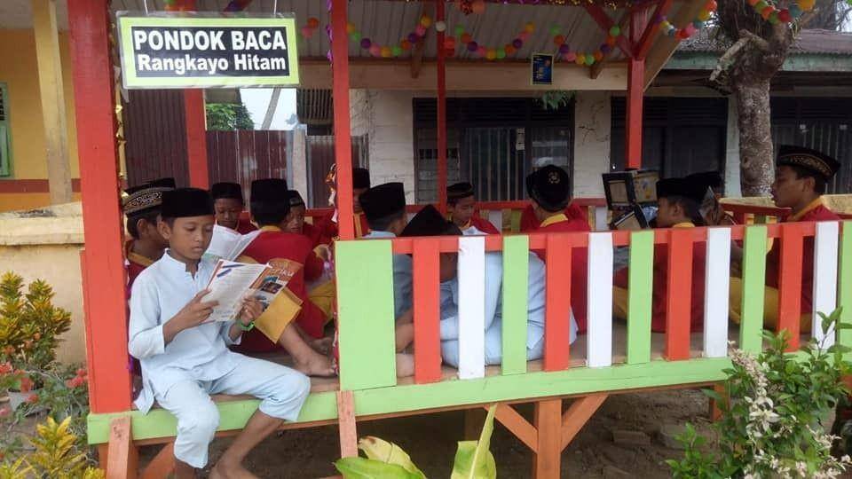Pondok baca di sekolah Jambi (Dok. IDN Times)