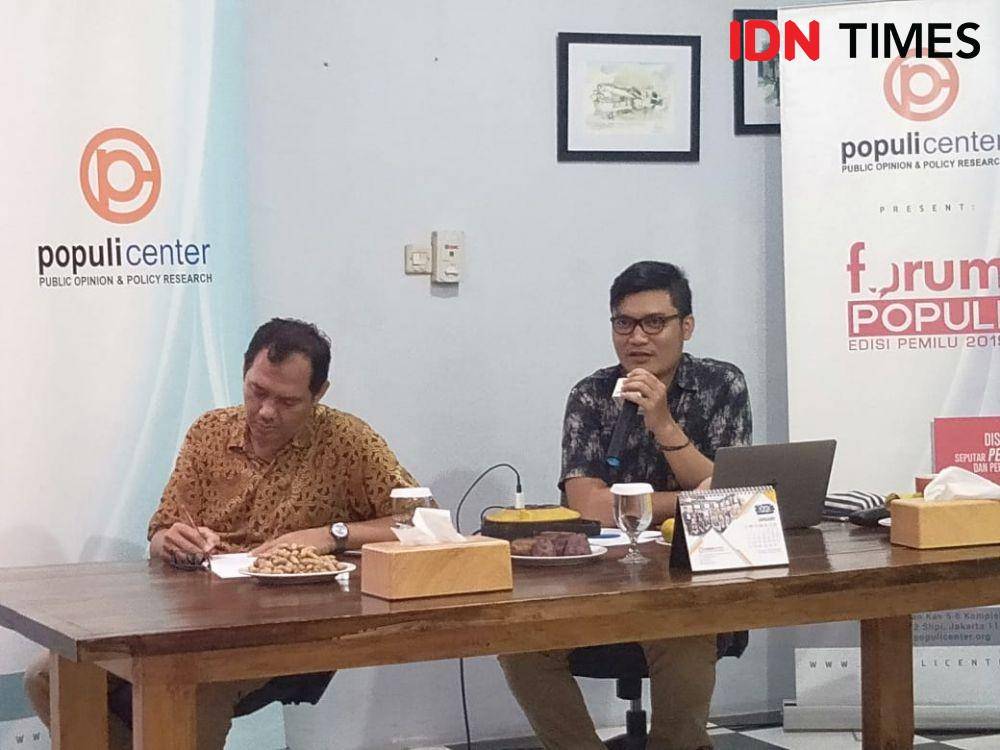Populi Center menggelar diskusi Politik Banjir Jakarta di kantor Populi Center, Palmerah, Jakarta Barat Rabu (15/1) (IDN Times/Dini Suciatiningrum)