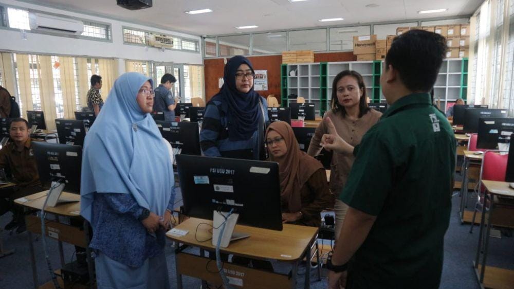 KPU Medan meninjau PSI USU lokasi ujian CAT untuk PPK (Dok.IDN Times/istimewa)
