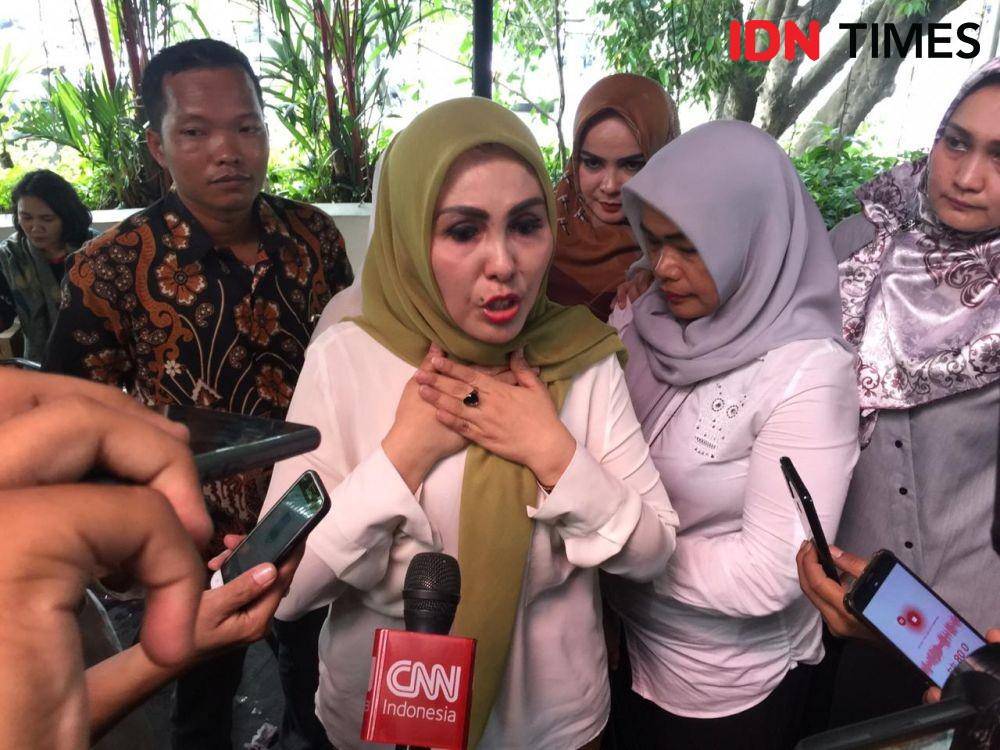 Fitriani membantah memiliki utang kepada Febi Nur Amelia (IDN Times/Prayugo Utomo)