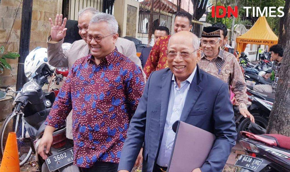 Tim hukum PDI Perjuangan menggelar audiensi dengan KPU terkait PAW Harun Masiku di Gedung KPU, Jakarta, Kamis (16/1). (IDN Times/Irfan Fathurohman)