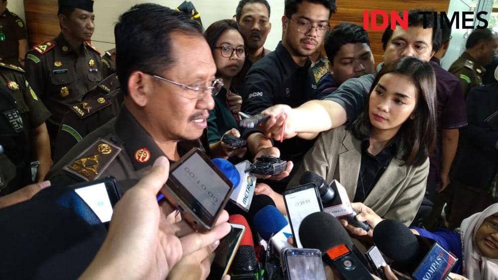 Jaksa Agung Muda Tindak Pidana Khusus Adi Toegarisman (IDN Times/Helmi Shemi)