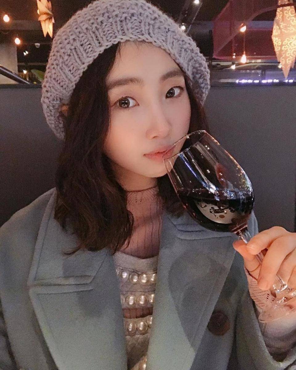 instagram.com/_minzy_mz
