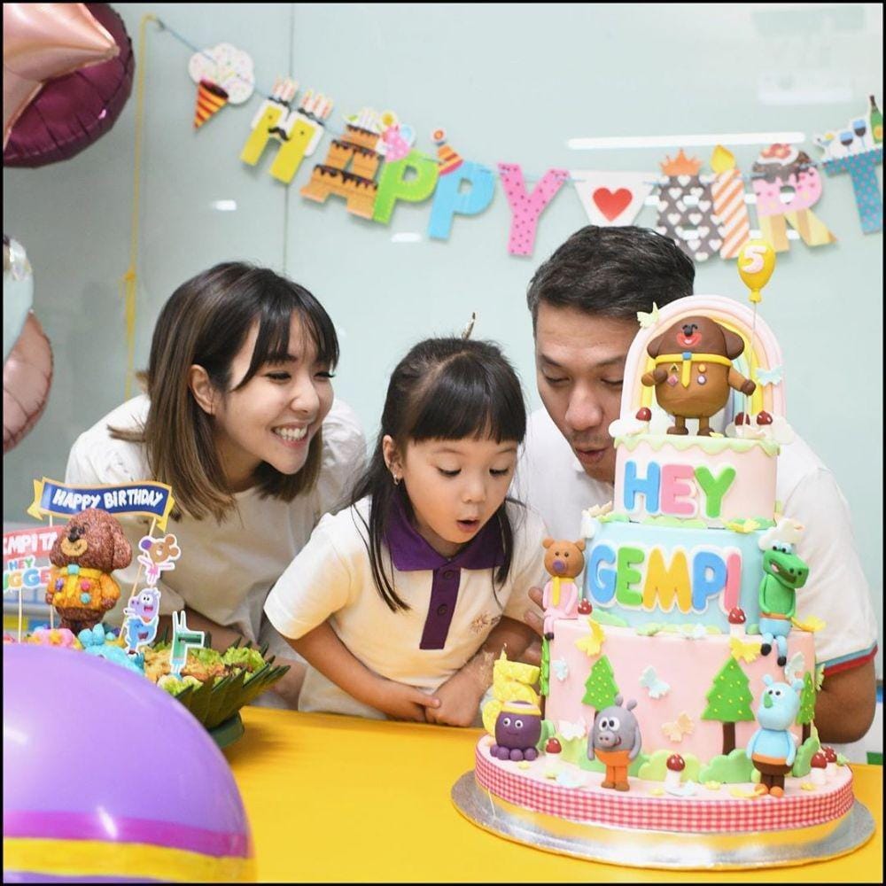 instagram.com/gisel_la