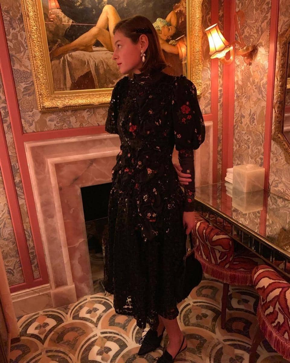 instagram.com/emmalouisecorrin