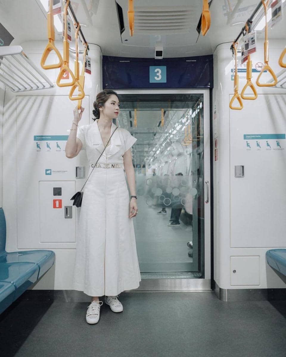 instagram.com/laurabas