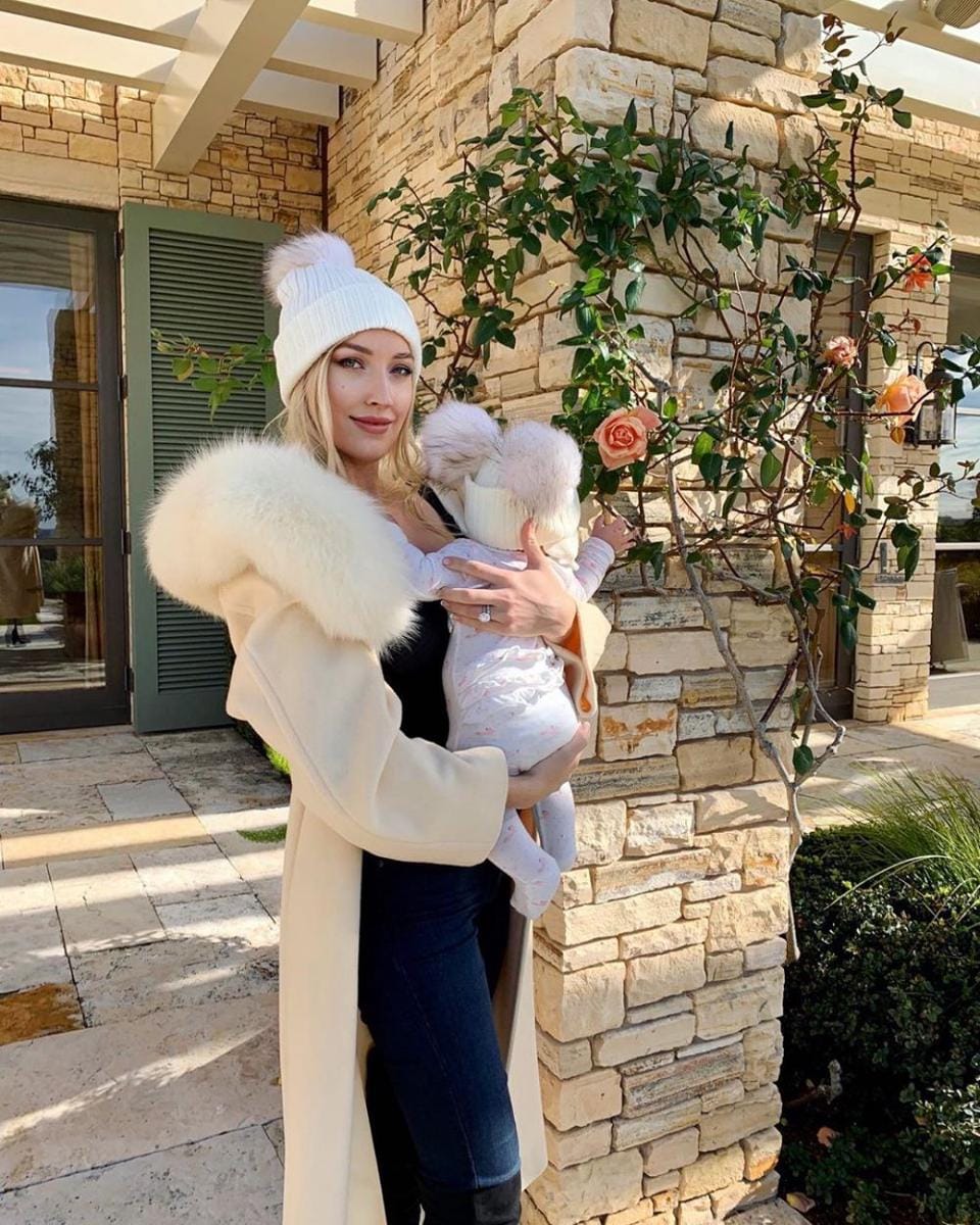 instagram.com/varshaadhikumoro