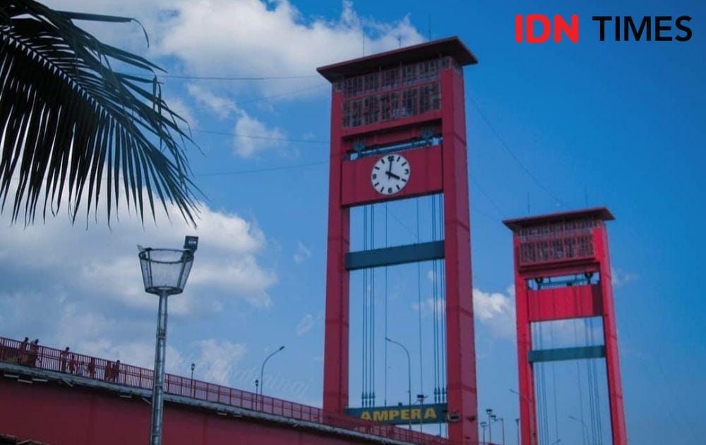 Jembatan Ampera Palembang (IDN Times/Feny Maulia Agustin)