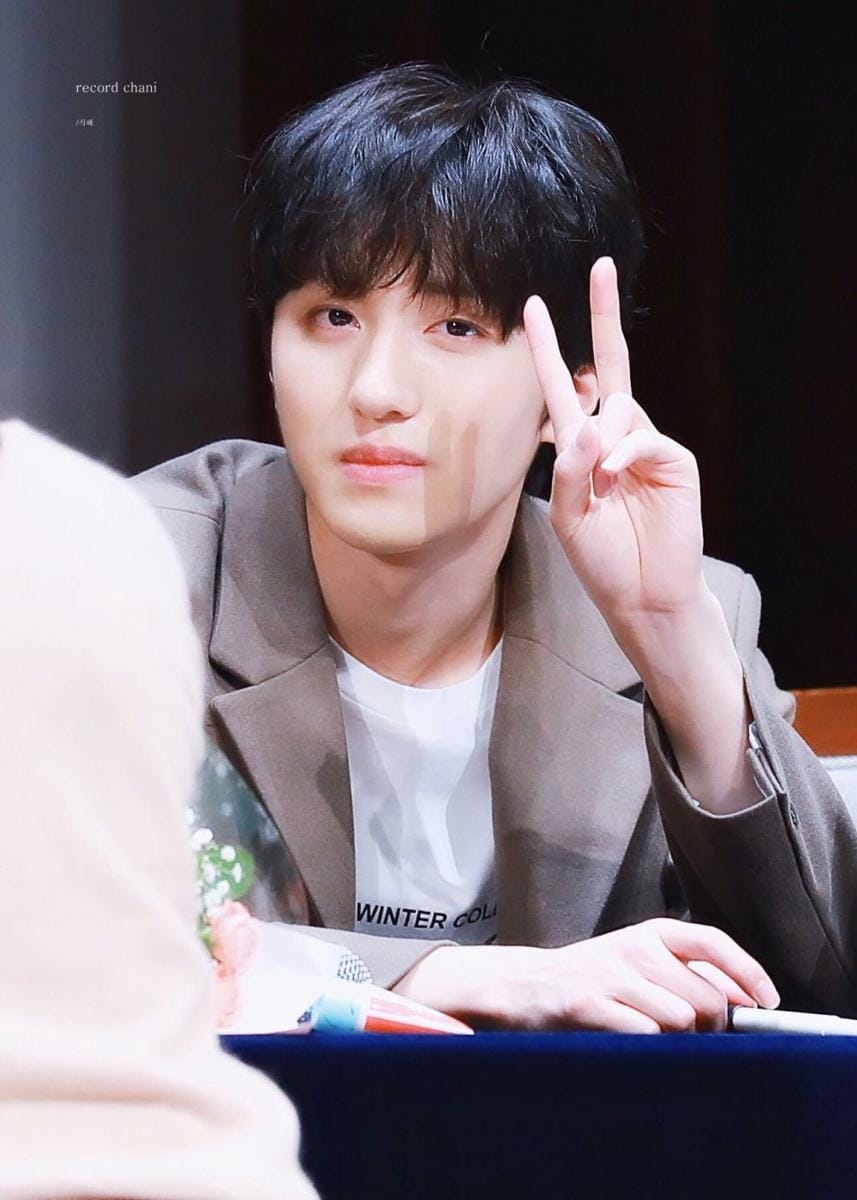 twitter.com/rowoonfriends