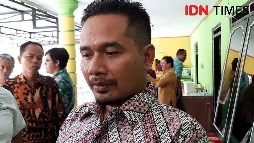 Kepala Dusun Ngrejek Wetan, Desa Gombang, Kecamatan Ponjong, Narsiko. IDN Times/Daruwaskita