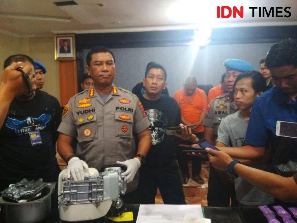 Ekspos hasil pengungkapan ribuan butir pil ekstasi di Mako Polretabes Makassar, Kamis (16/1). IDN Times / Sahrul Ramadan