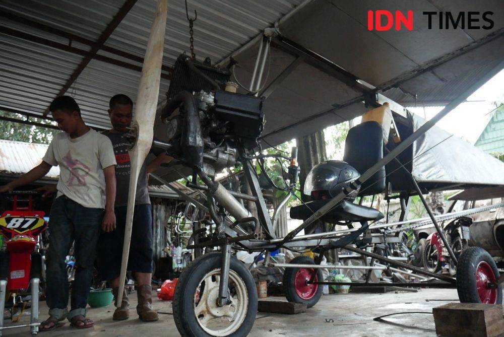Pesawat jenis ultralight yang dirakit Haerul, warga asal Kabupaten Pinrang, Sulawesi Selatan. IDN Times/Istimewa