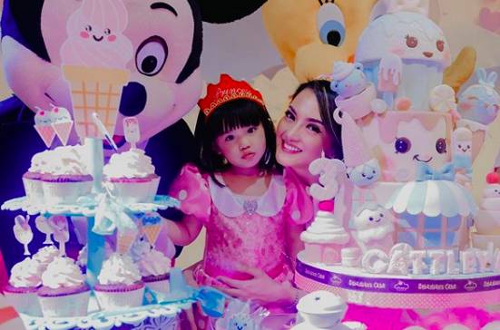 instagram.com/ririnekawati