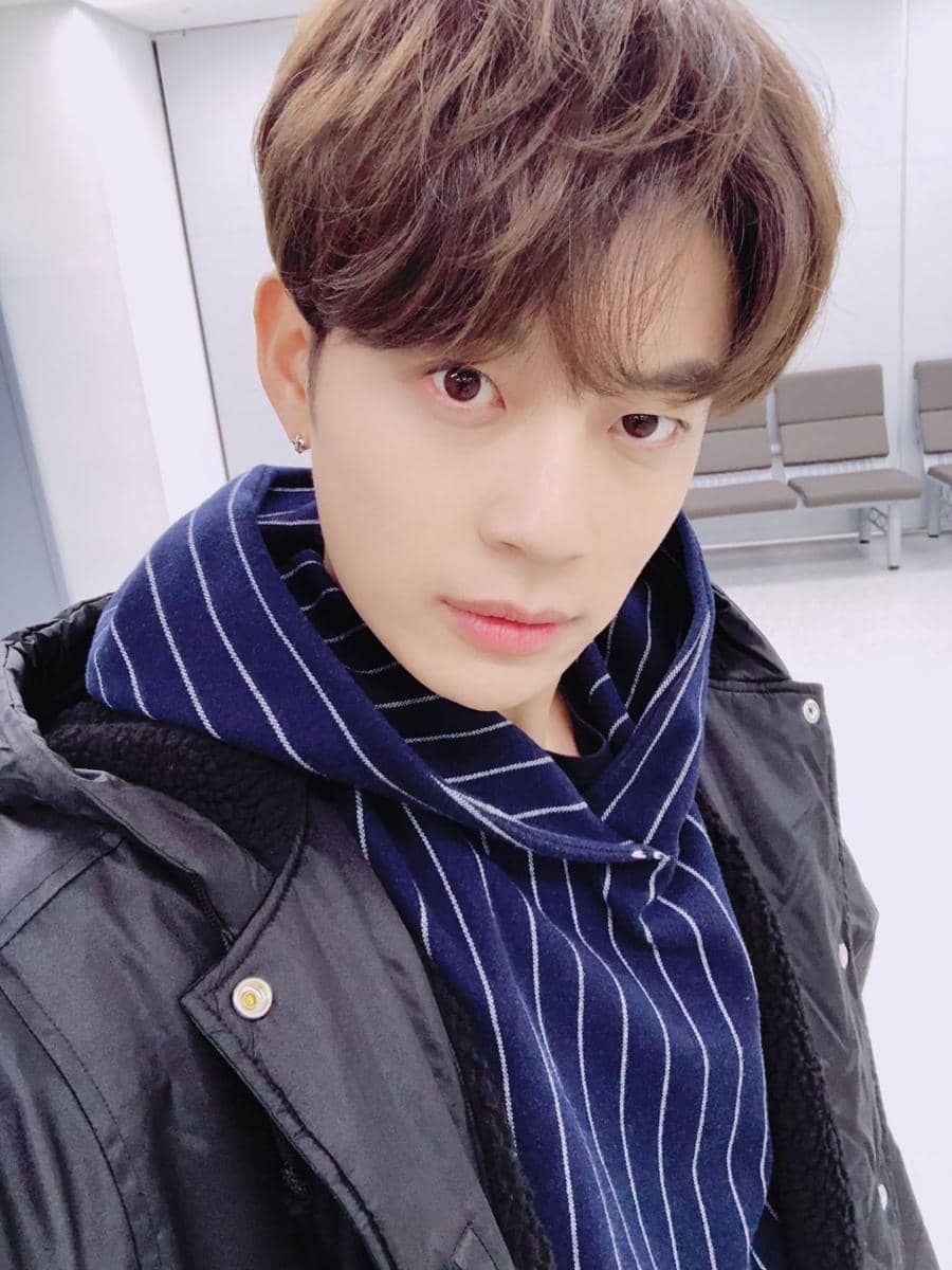 twitter.com/officialse7en