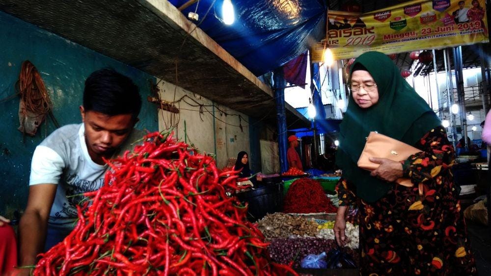 Harga komoditas bahan bumbu dapur rumah tangga di Aceh (IDN Times/Saifullah)