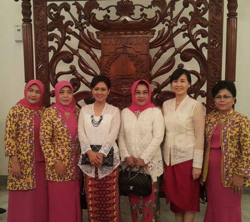 instagram.com/happydjarot