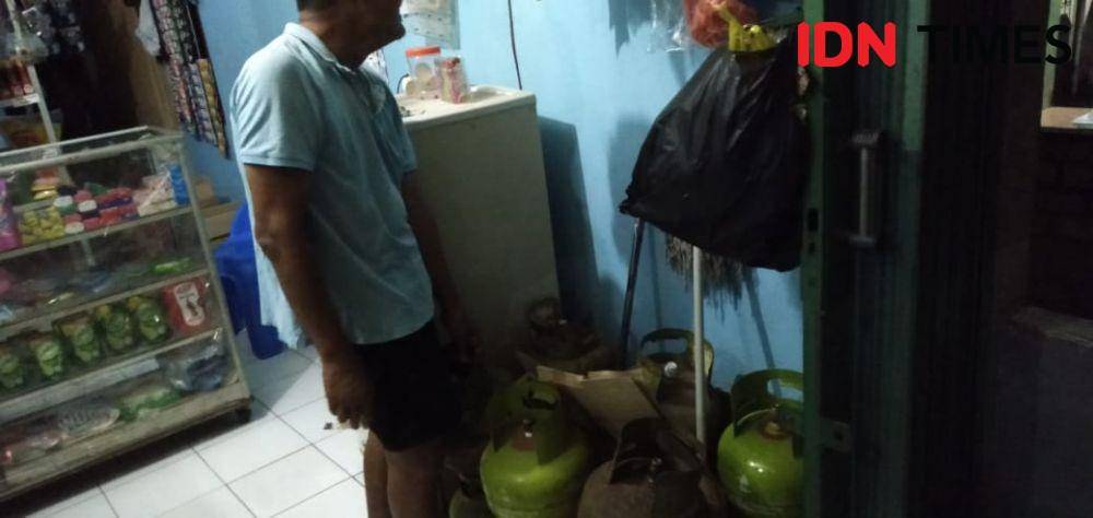 Penjualan gas elpiji 3 kg di Palembang (IDN Times/Feny Maulia Agustin)