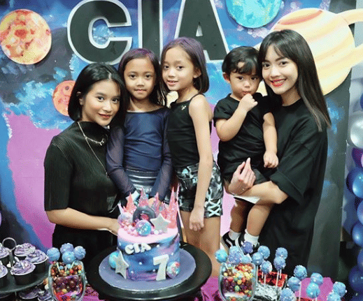 instagram.com/ririndwiariyanti