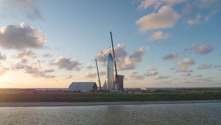 Starship yang dikembangkan SpaceX. instagram.com/spacex