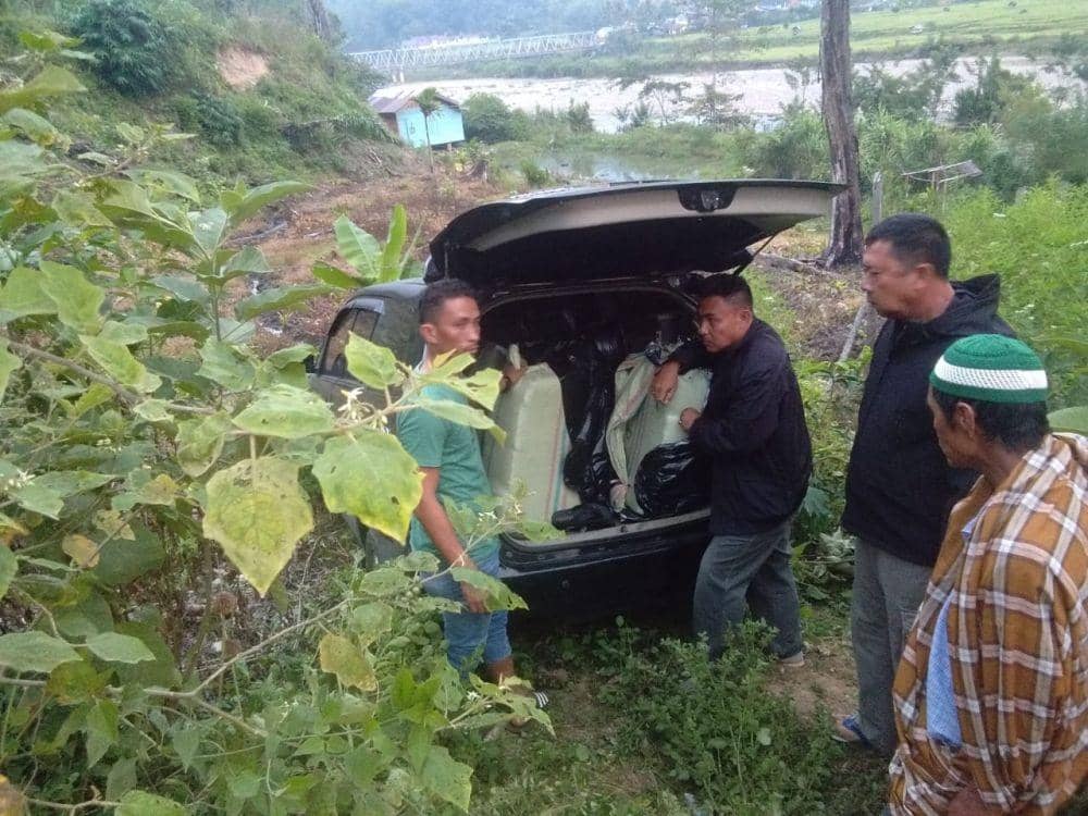 Polres Gayo Lues hentikan mobil pengangkut 367 Kg ganja (Dok. Polres Gayo Lues)