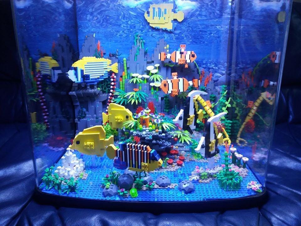 facebook.com/LEGO ROOM